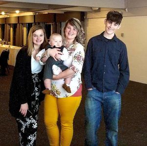 Meet your Posher, Kasandra